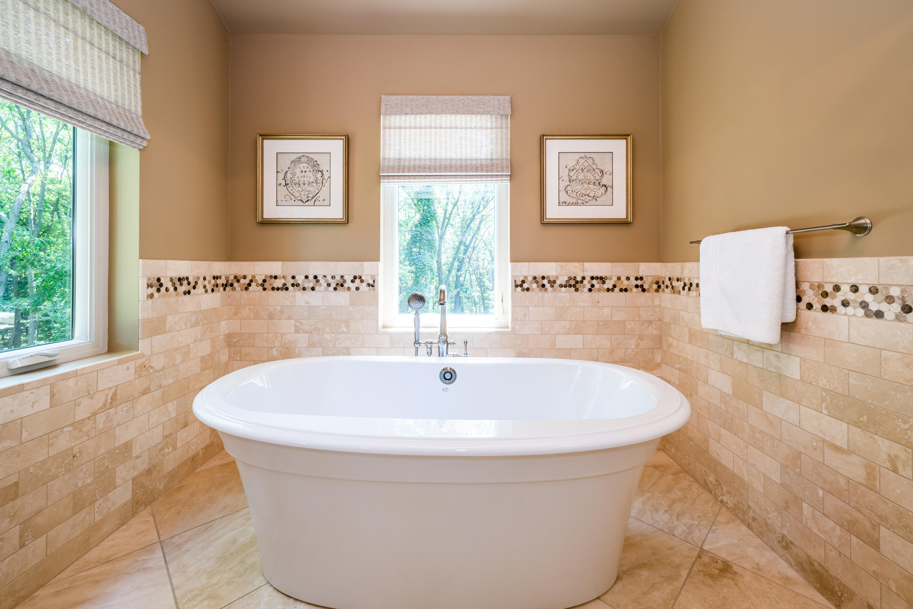 4661 Notre Dame Avenue