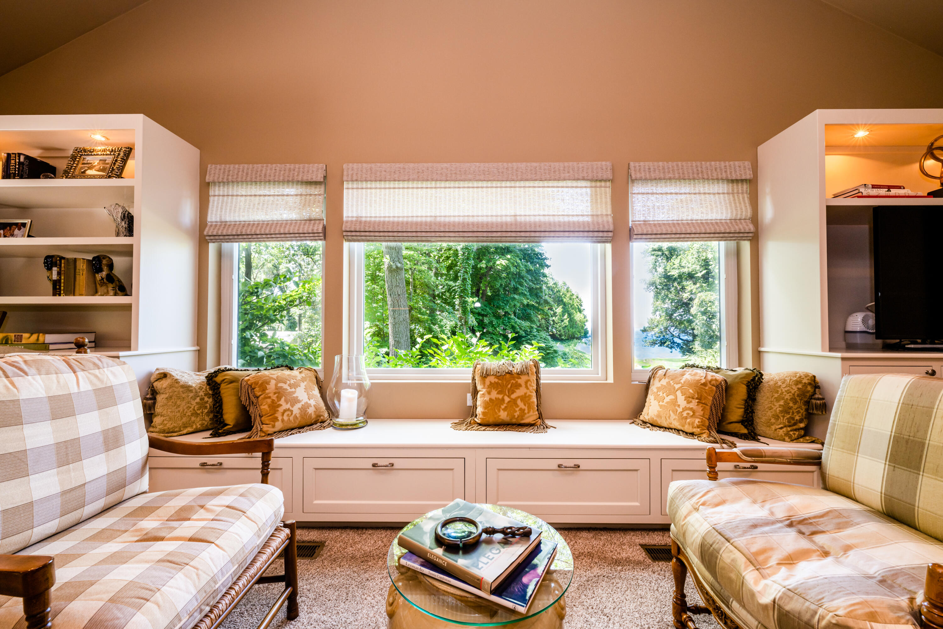 4661 Notre Dame Avenue