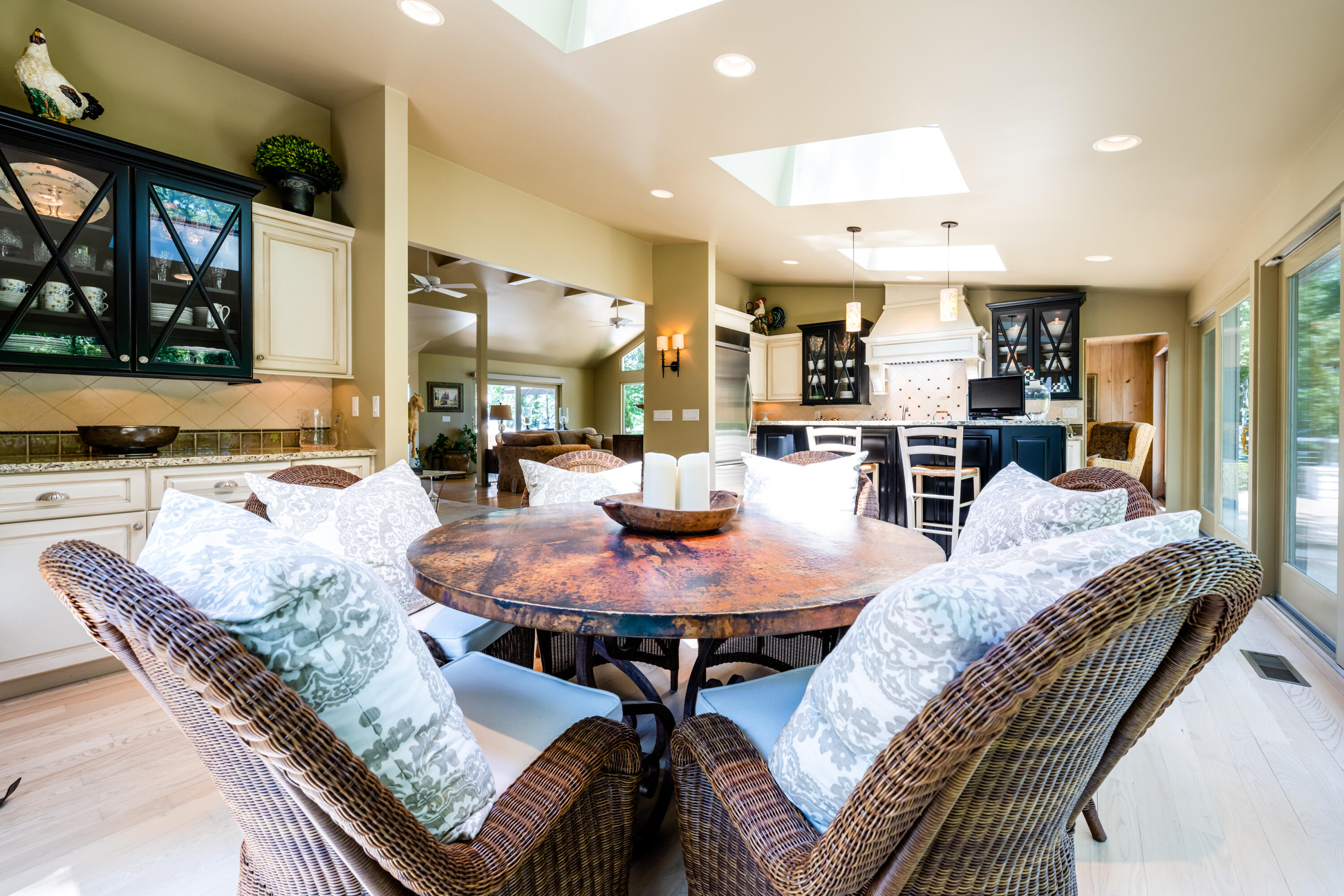 4661 Notre Dame Avenue