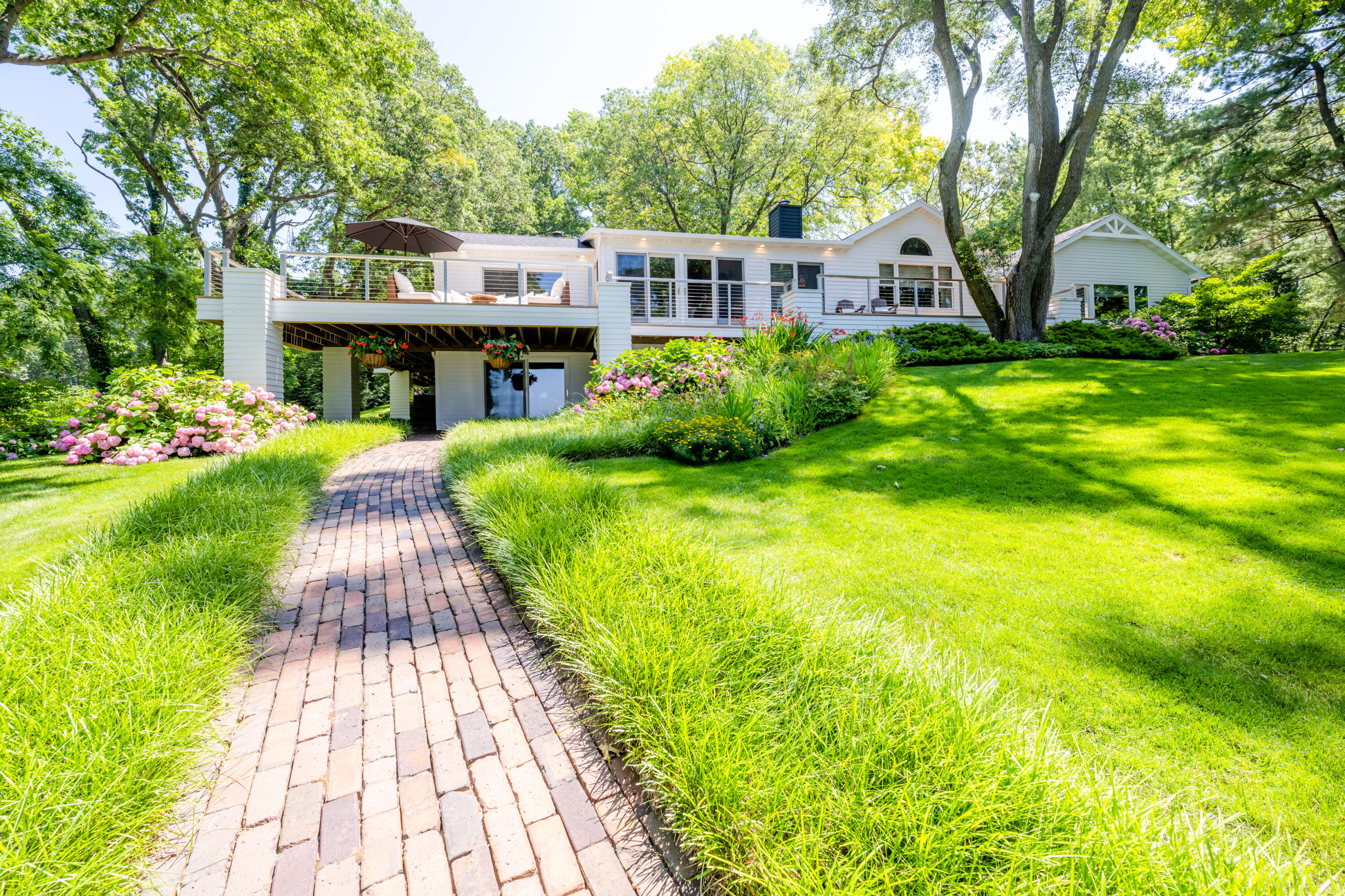 4661 Notre Dame Avenue