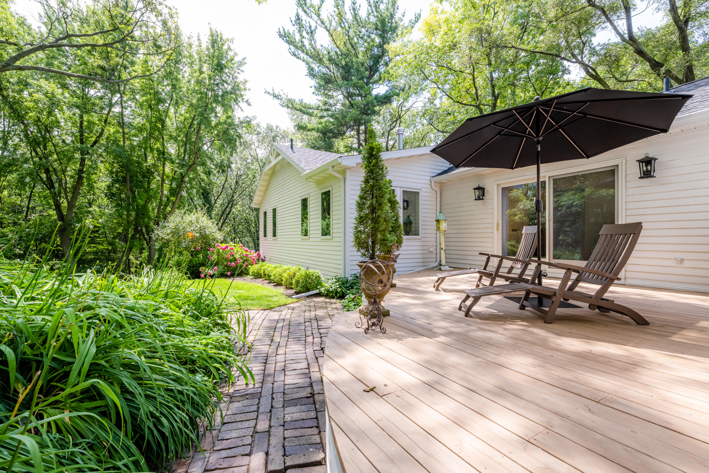 4661 Notre Dame Avenue