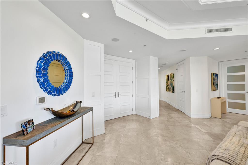 4501 Gulf Shore BLVD N # 504