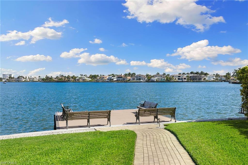 3410 Gulf Shore BLVD N # 702