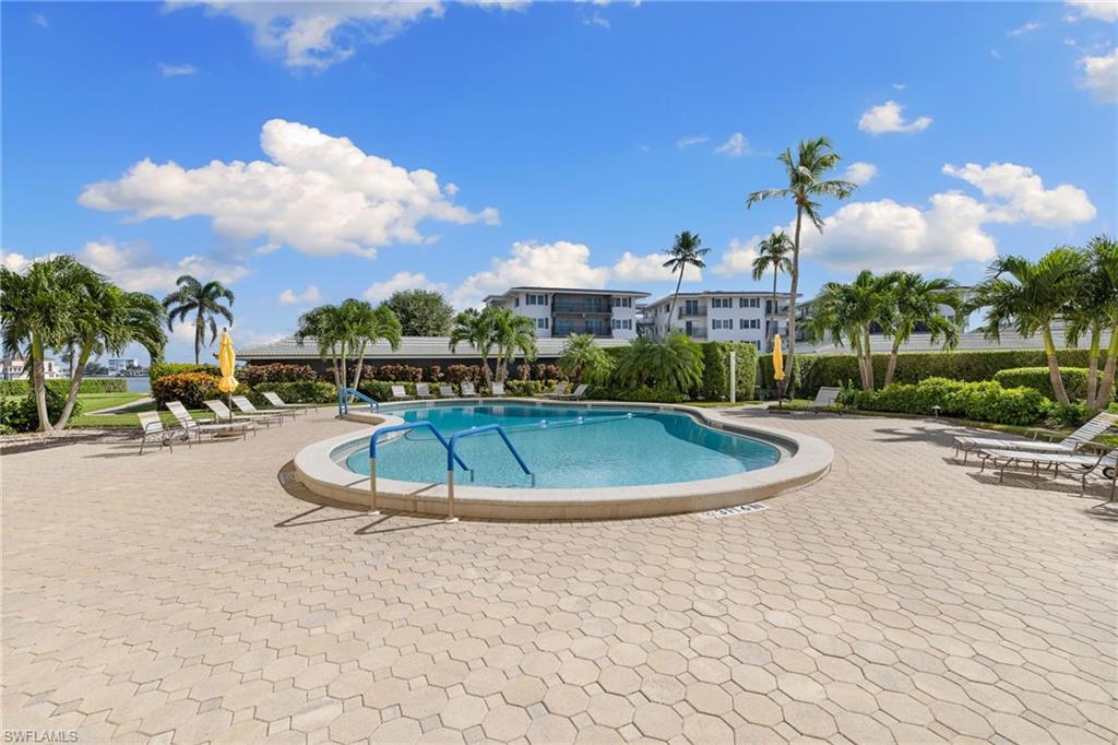 3410 Gulf Shore BLVD N # 702