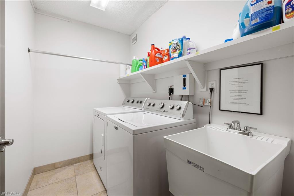 3410 Gulf Shore BLVD N # 702