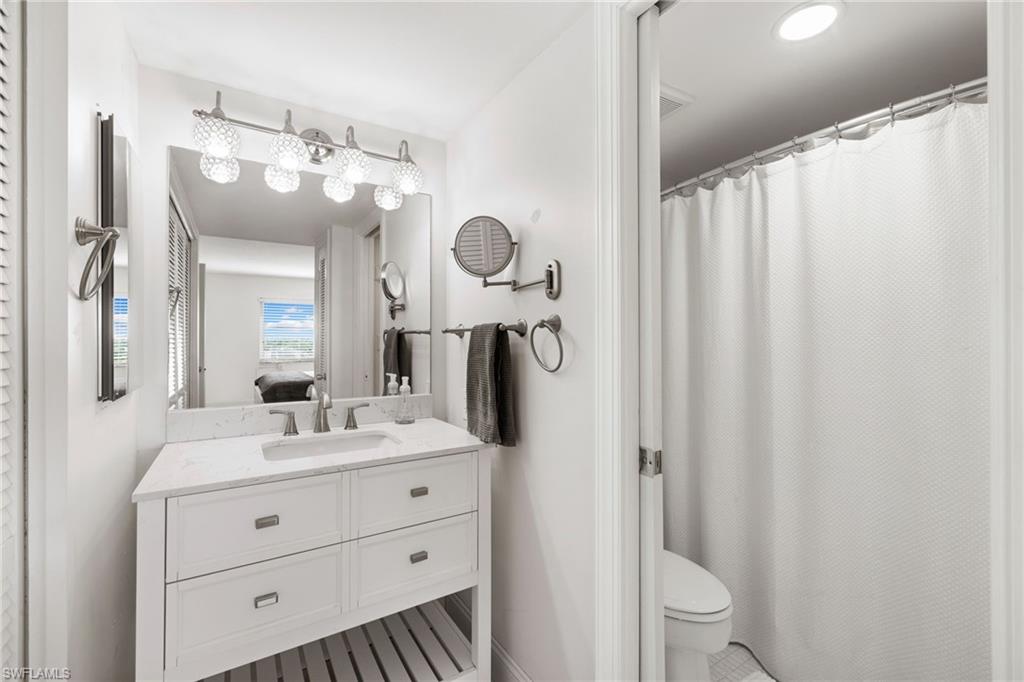 3410 Gulf Shore BLVD N # 702