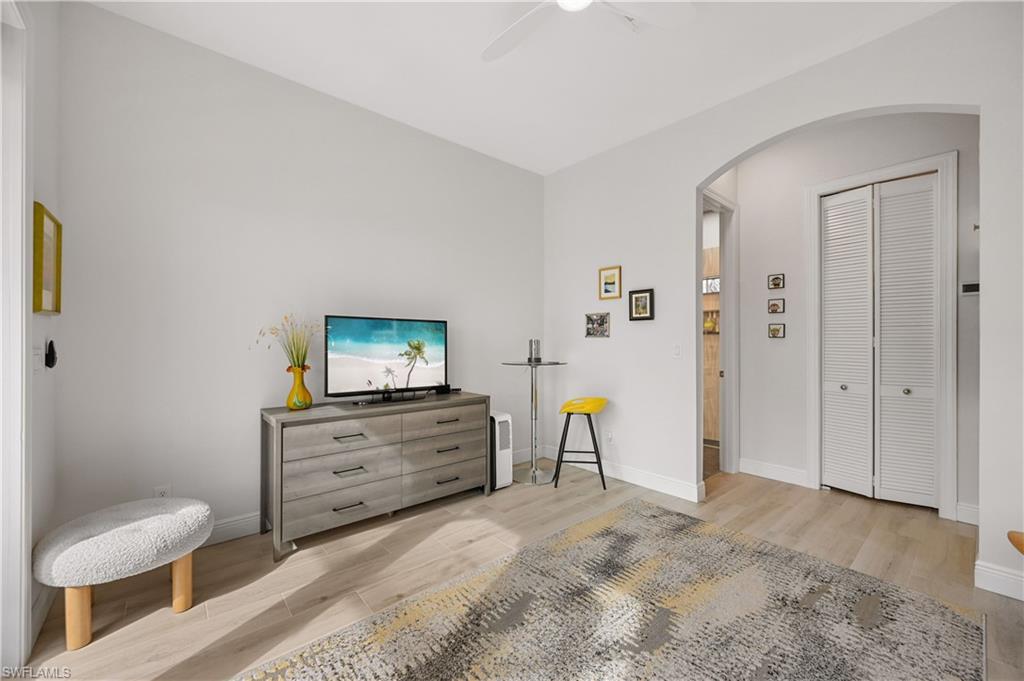 5961 Paradise CIR Unit: 1-9