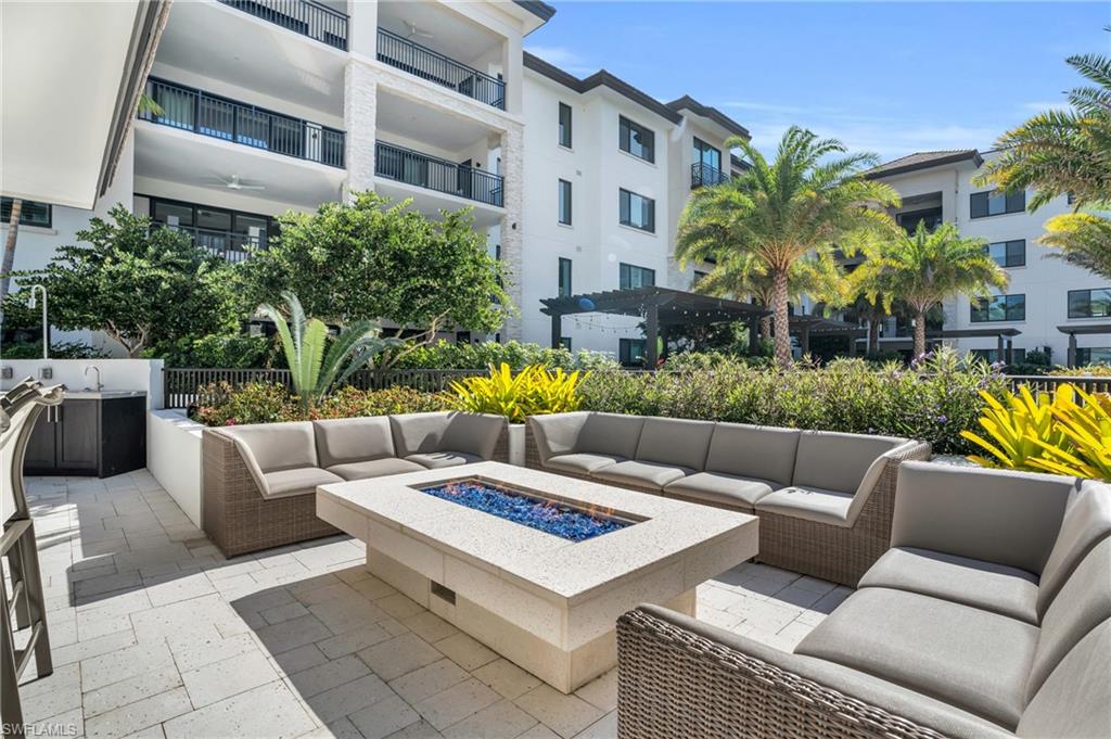 1130 3rd AVE S Unit: 302