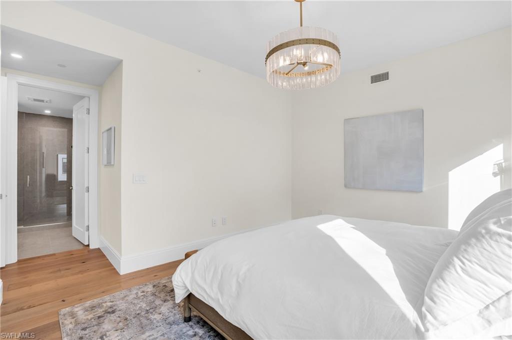 1130 3rd AVE S Unit: 302