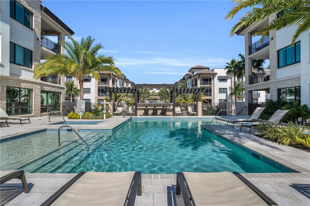 1130 3rd AVE S Unit: 302