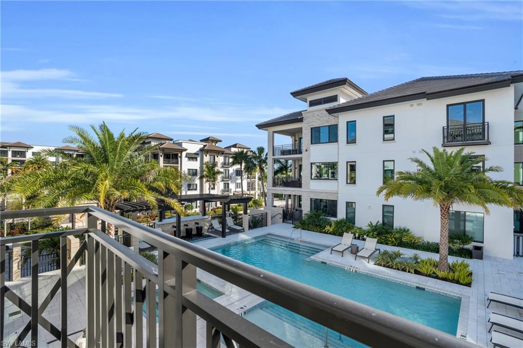 1130 3rd AVE S Unit: 302