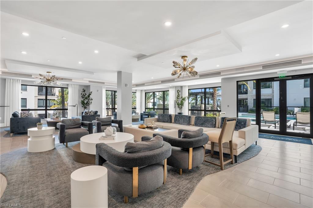 1130 3rd AVE S Unit: 302