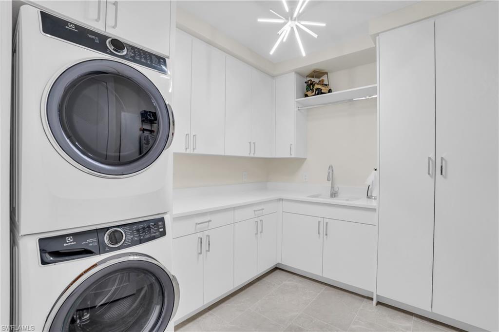 1130 3rd AVE S Unit: 302