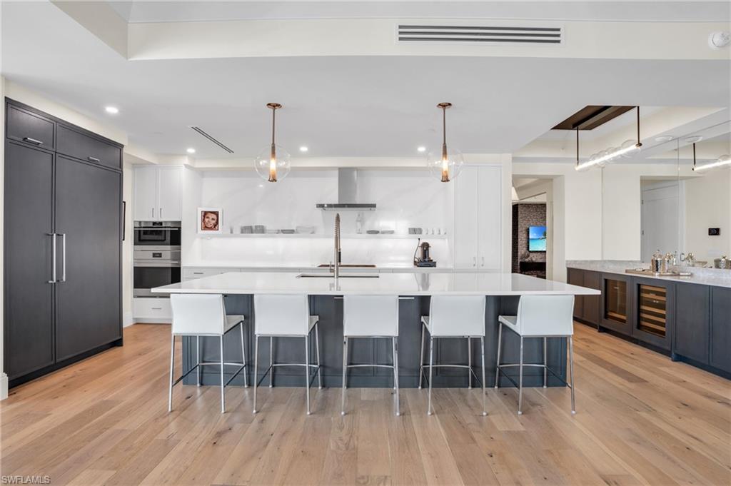 1130 3rd AVE S Unit: 302