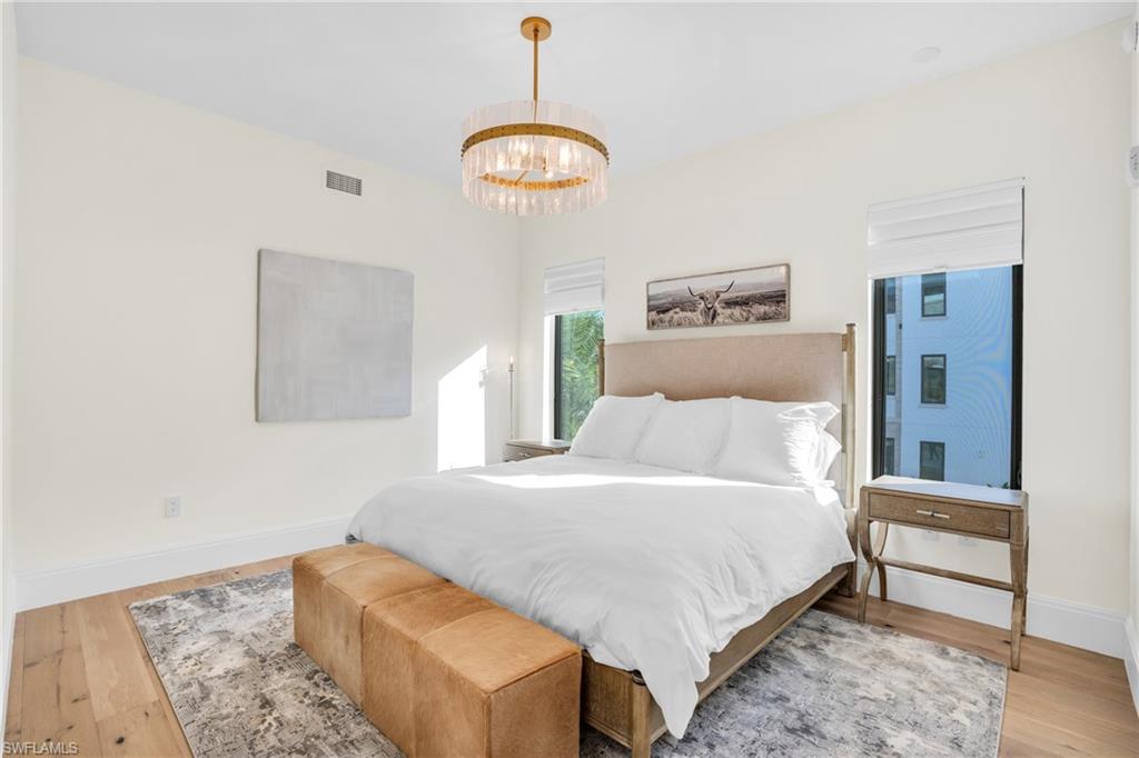 1130 3rd AVE S Unit: 302