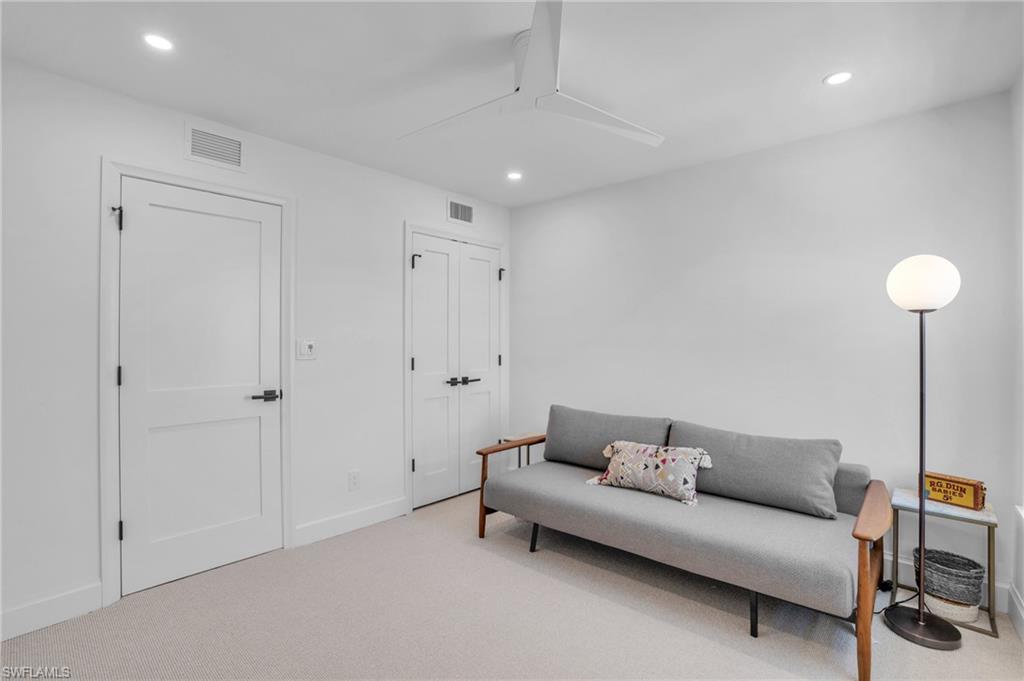 2701 Gulf Shore BLVD N # 503