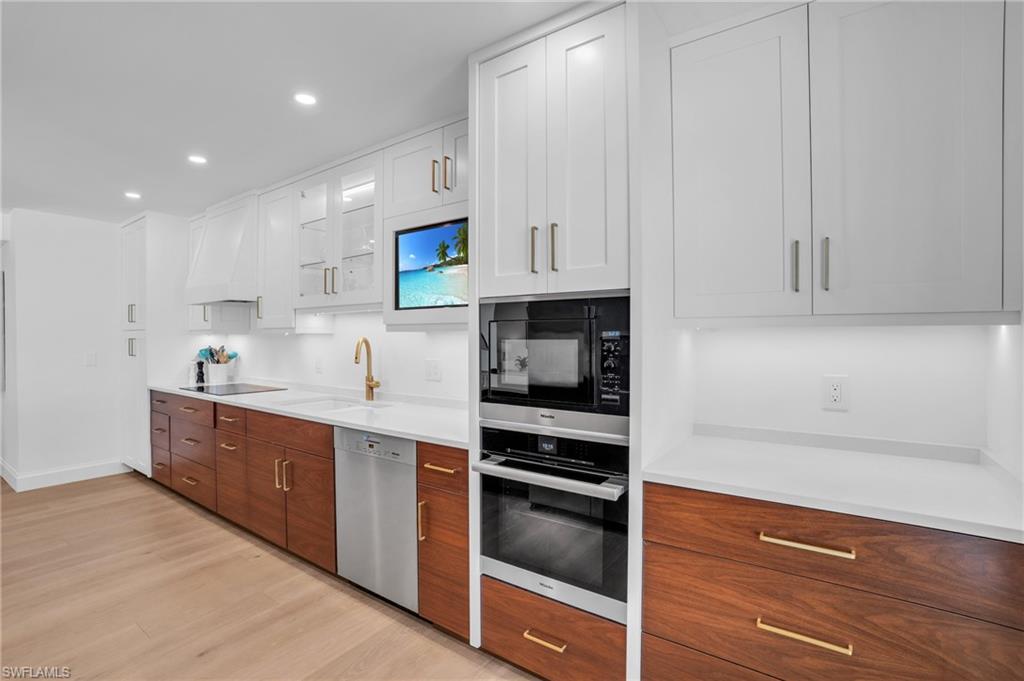 2701 Gulf Shore BLVD N # 503