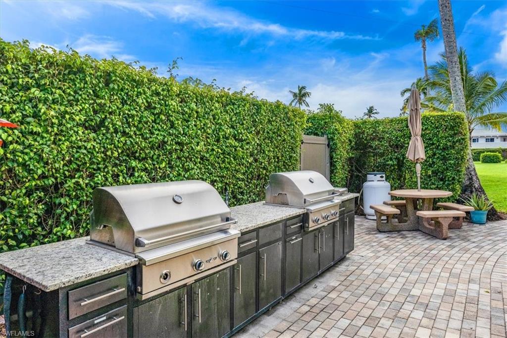 3420 Gulf Shore BLVD N # 32