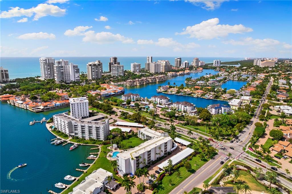 400 Park Shore DR # 502