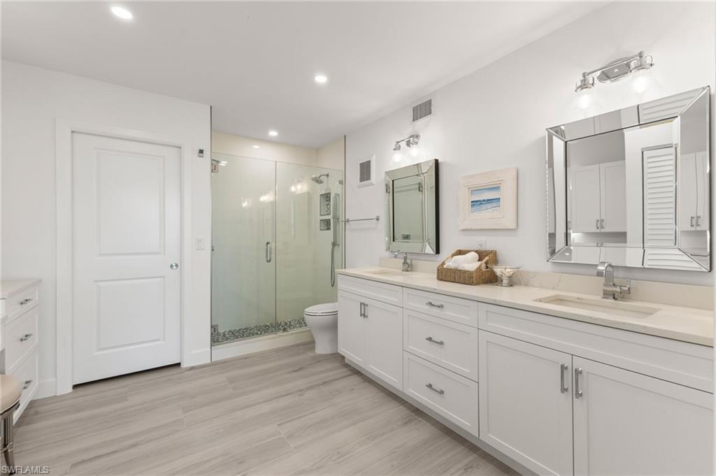 400 Park Shore DR # 502