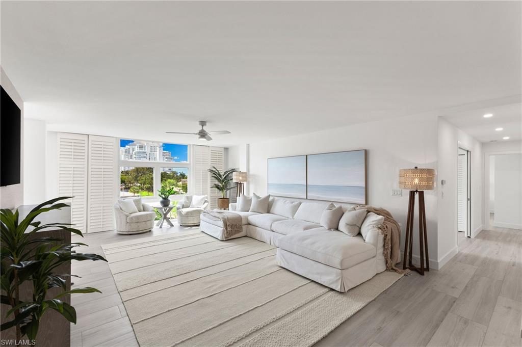 400 Park Shore DR # 502