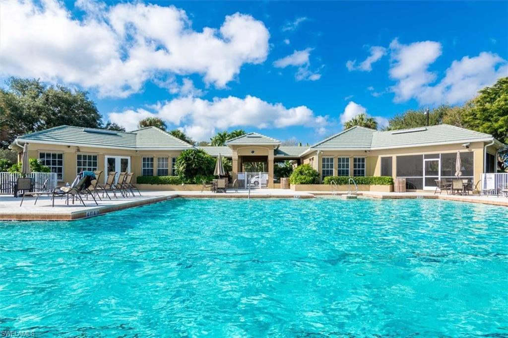 7122 Blue Juniper CT # 202