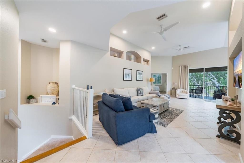 7122 Blue Juniper CT # 202