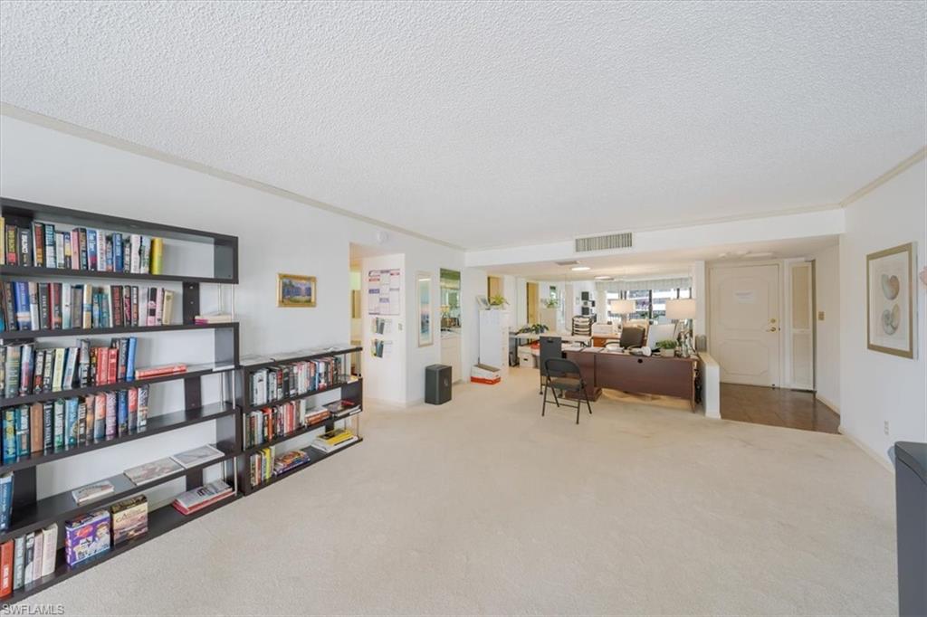 4005 Gulf Shore BLVD N # 202