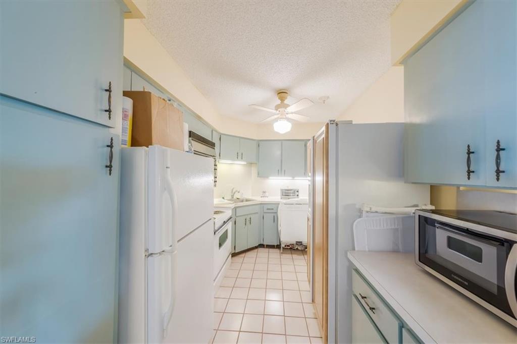 4005 Gulf Shore BLVD N # 202