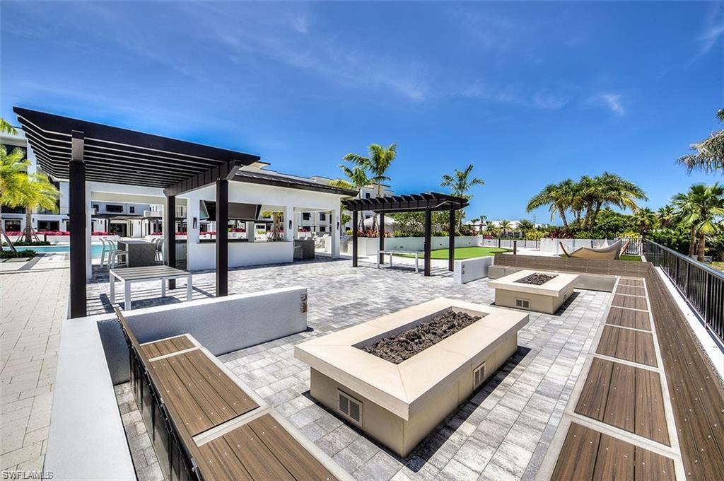 1111 Central AVE # 305