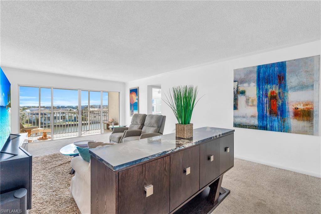 300 Park Shore DR # 5F