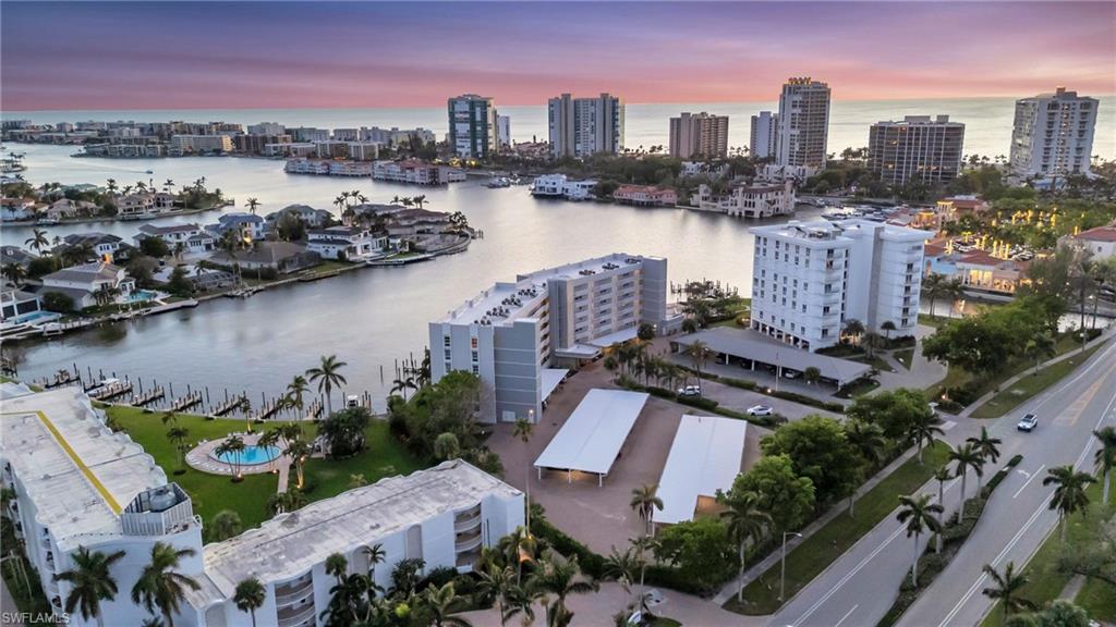 300 Park Shore DR # 5F