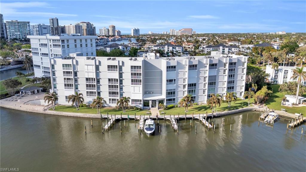 300 Park Shore DR # 5F