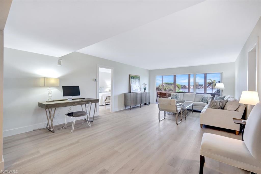 3420 Gulf Shore BLVD N # 21