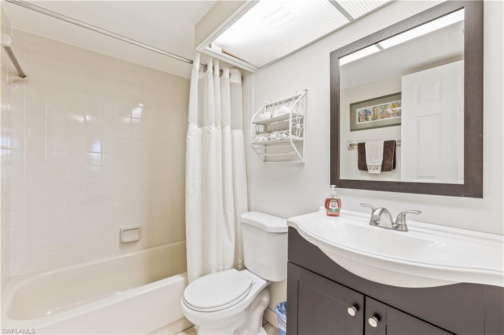 7300 Saint Ives WAY # 5101