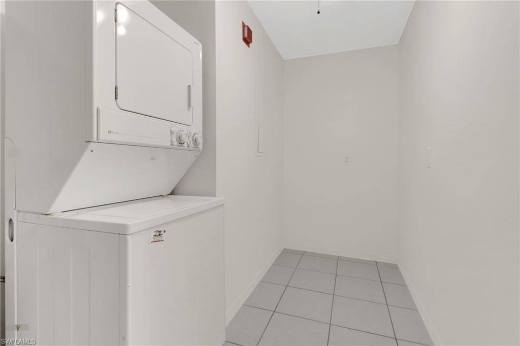 3012 Sandpiper Bay CIR # D304