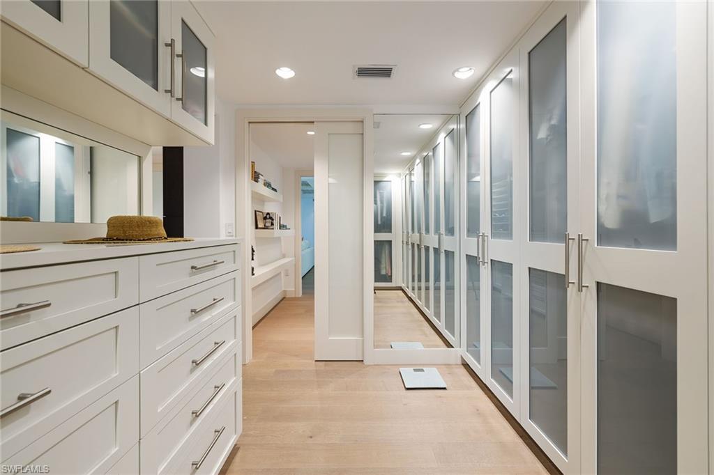 11125 Gulf Shore DR # 405