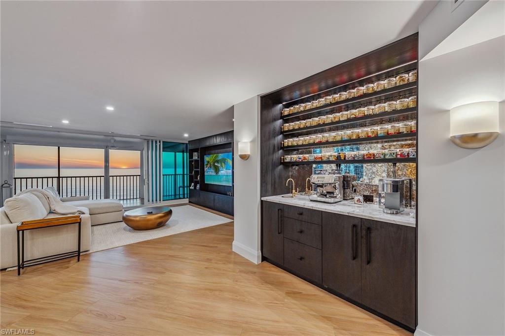 4651 Gulf Shore BLVD N # 701