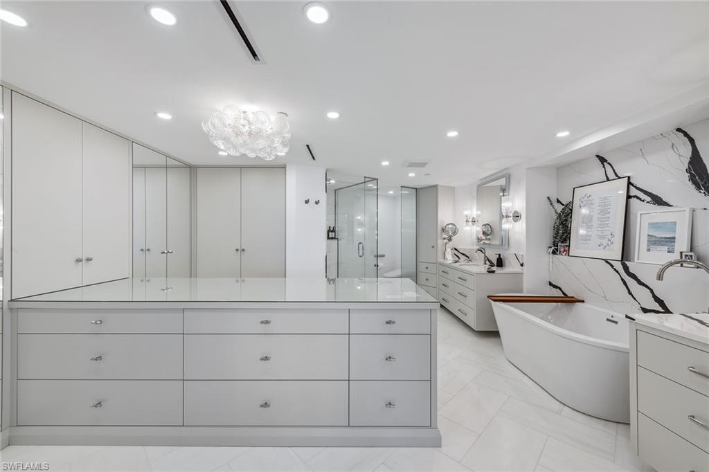 4651 Gulf Shore BLVD N # 701