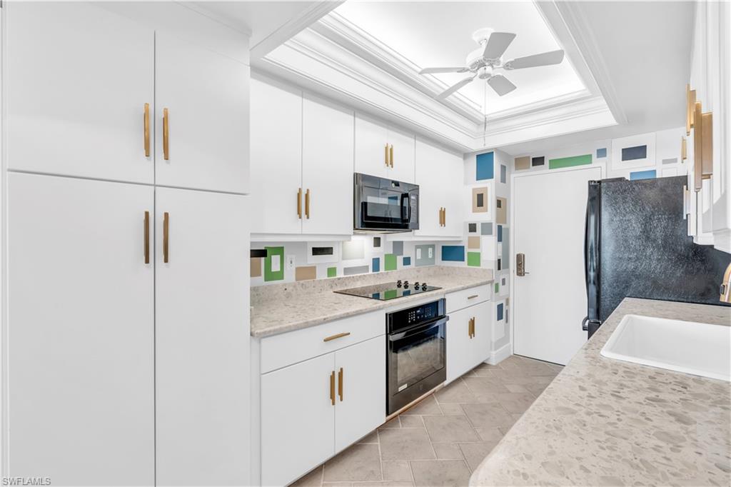 2400 Gulf Shore BLVD N # 3 Unit: PH-3