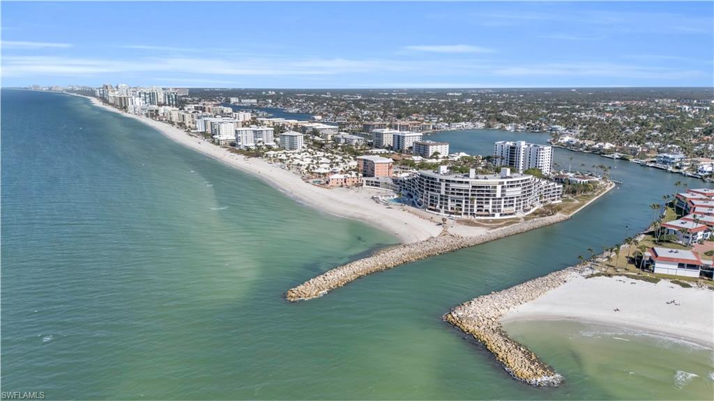 2400 Gulf Shore BLVD N # 3 Unit: PH-3