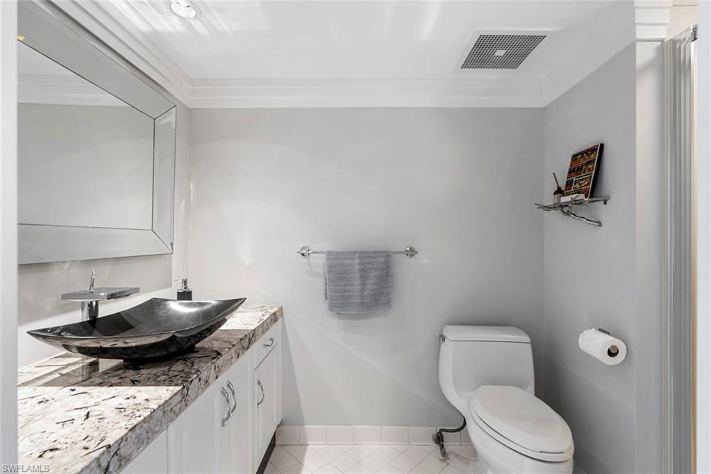 5555 Heron Point Drive # 201