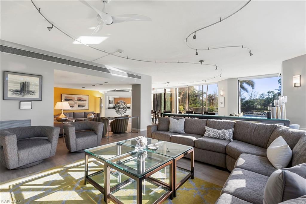 5555 Heron Point Drive # 201