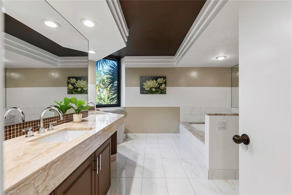 5555 Heron Point Drive # 201