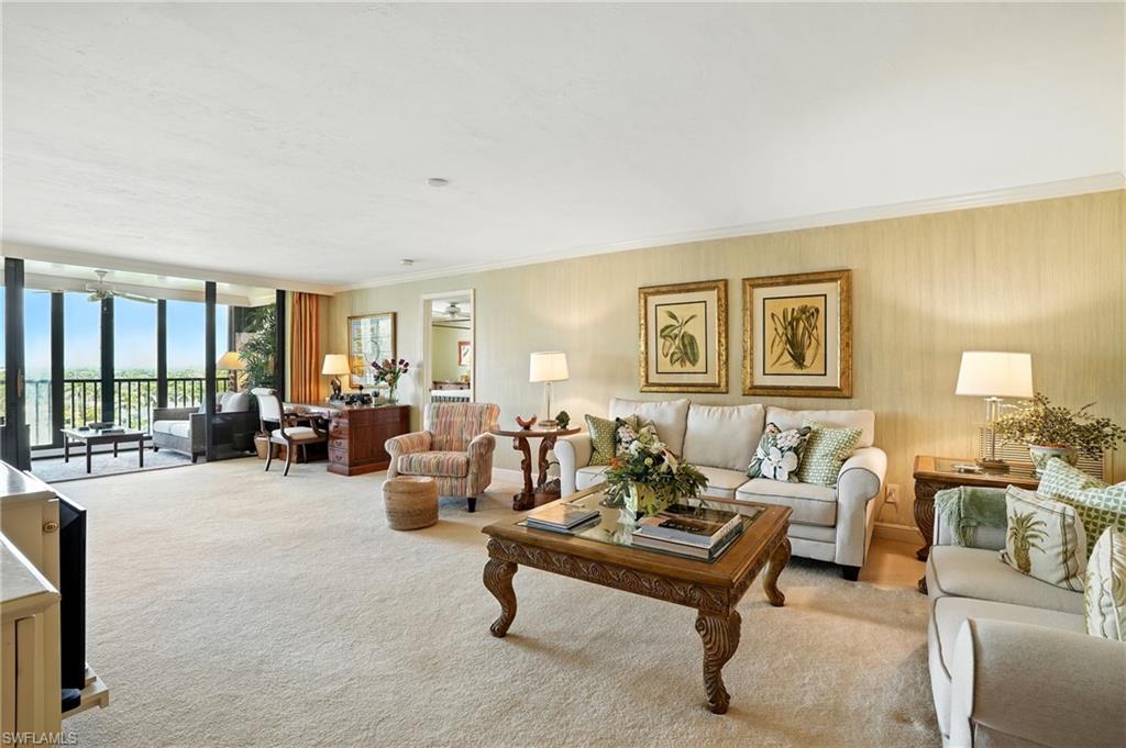 2400 Gulf Shore BLVD N # 804