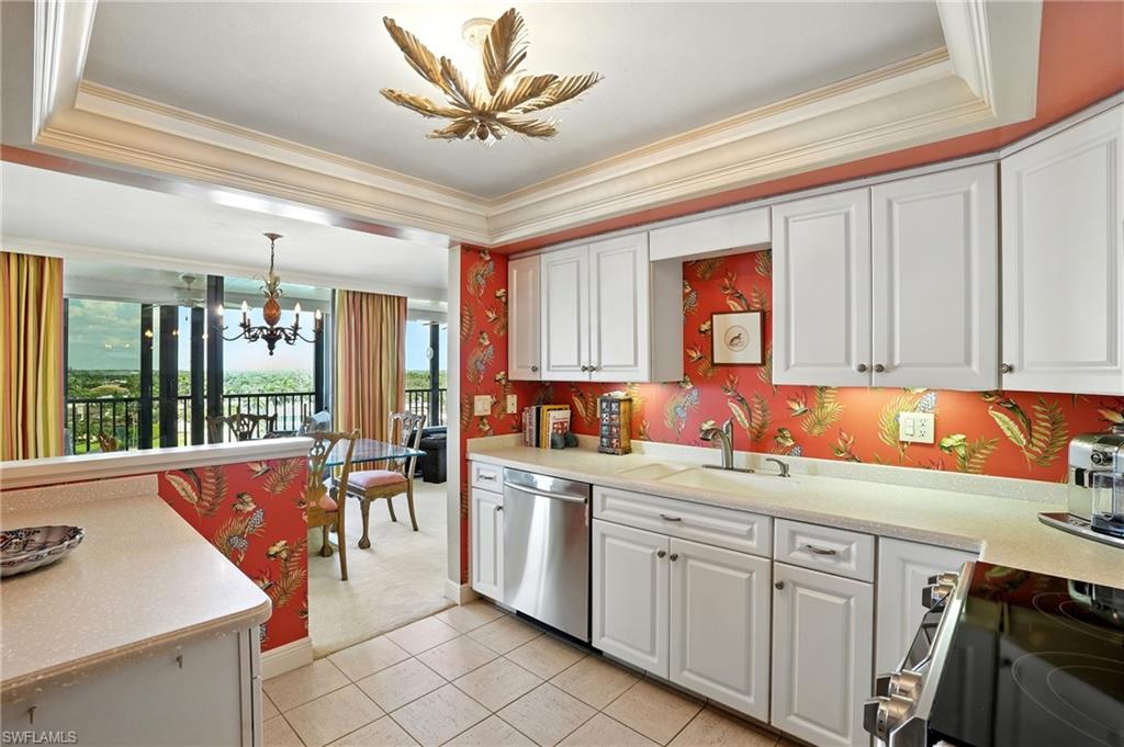 2400 Gulf Shore BLVD N # 804