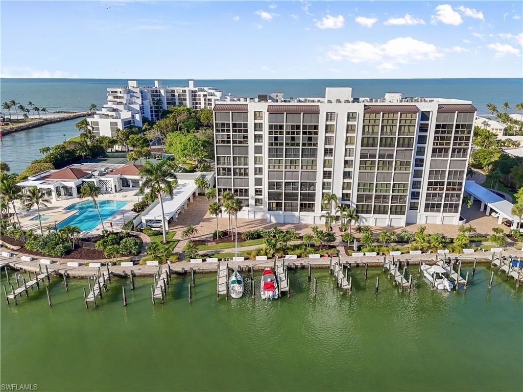 2400 Gulf Shore BLVD N # 804
