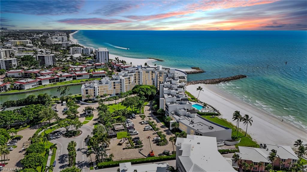 2400 Gulf Shore BLVD N # 804