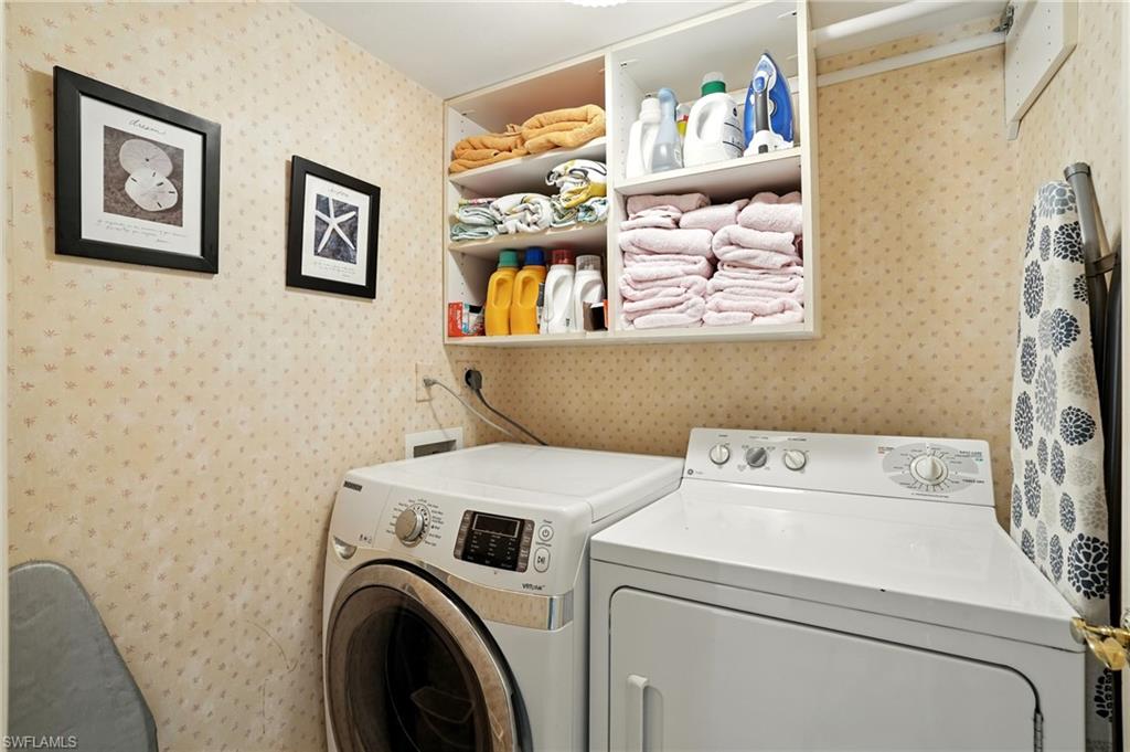 2400 Gulf Shore BLVD N # 804