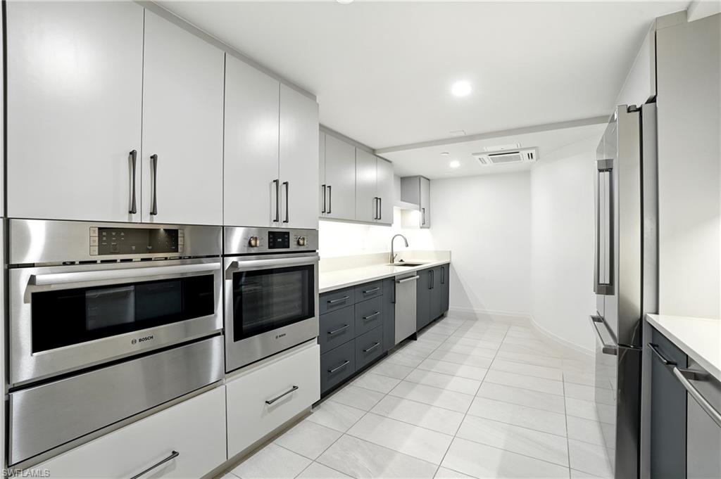 2400 Gulf Shore BLVD N # 804